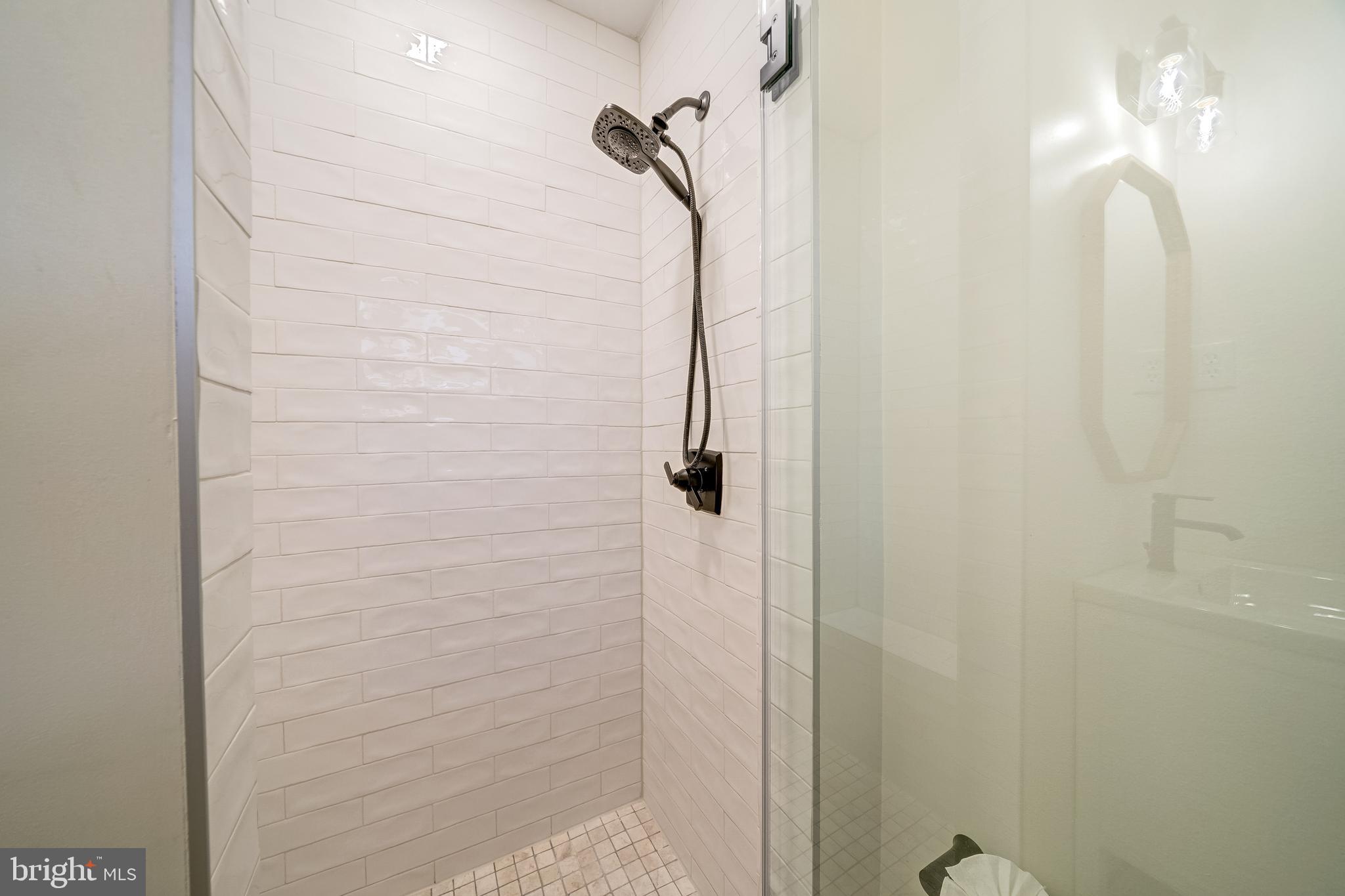 RIDGE MANOR - Residential