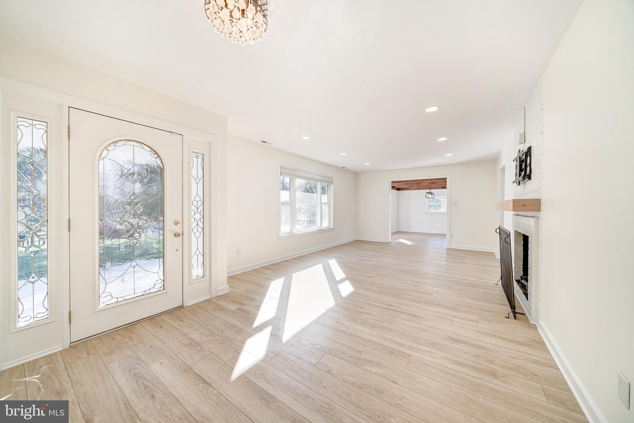 RIDGE MANOR - Residential