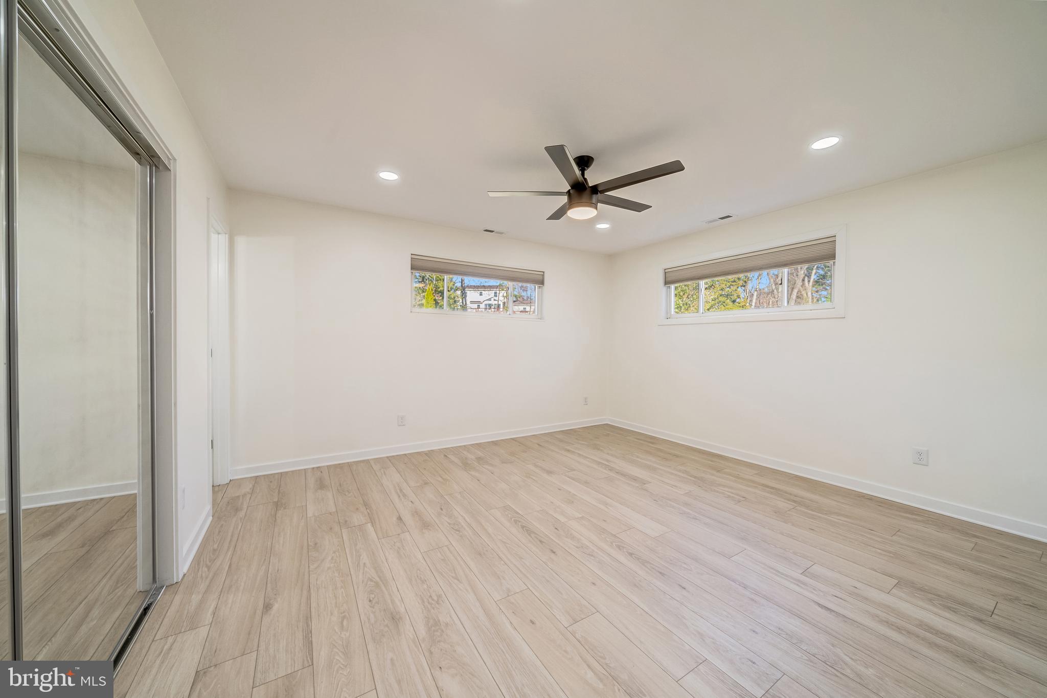 RIDGE MANOR - Residential