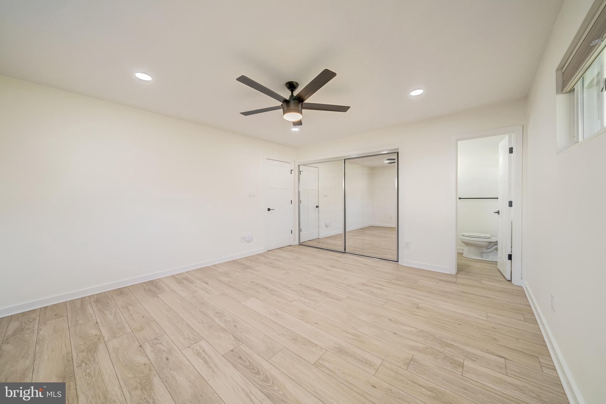 RIDGE MANOR - Residential