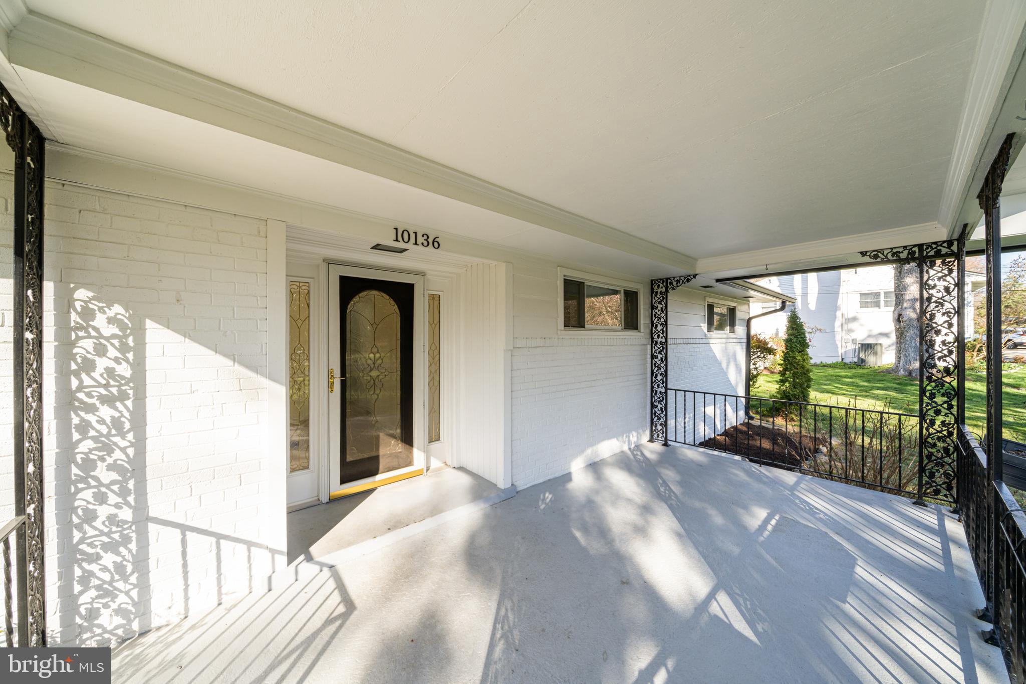 RIDGE MANOR - Residential