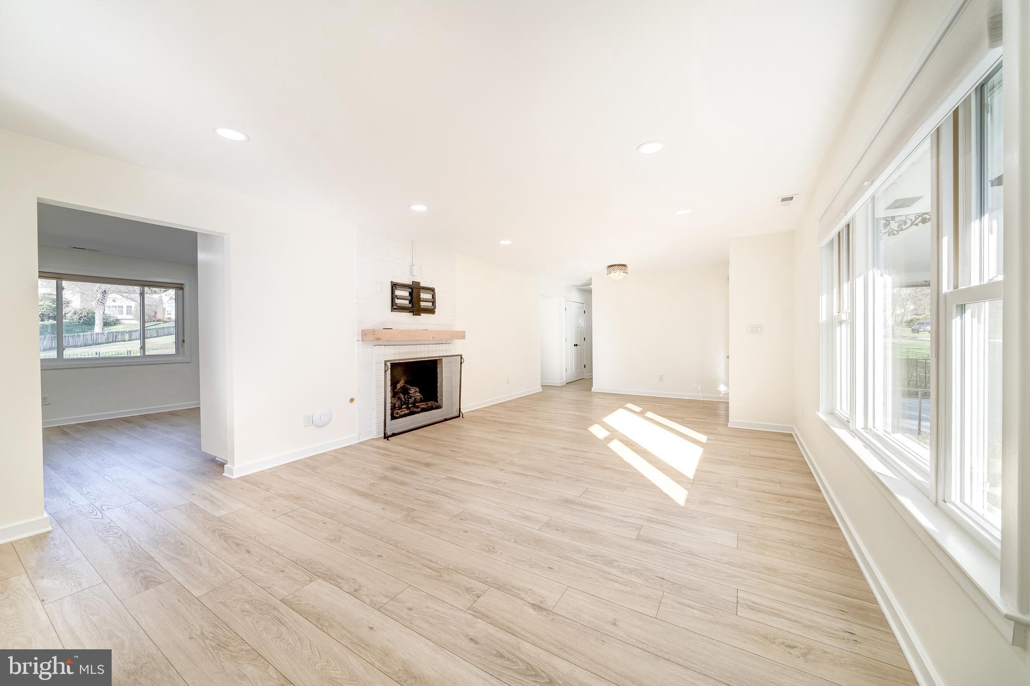 RIDGE MANOR - Residential