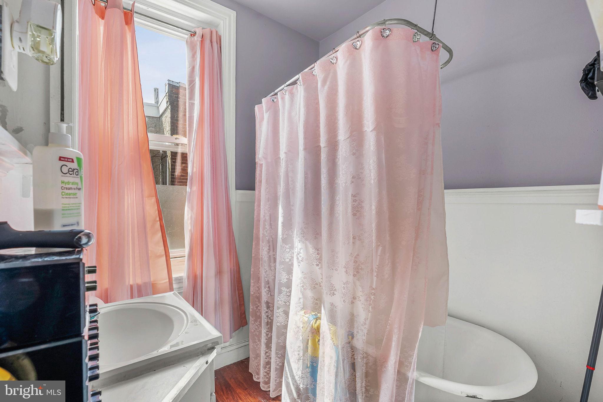 NICETOWN-TIOGA - Residential Income