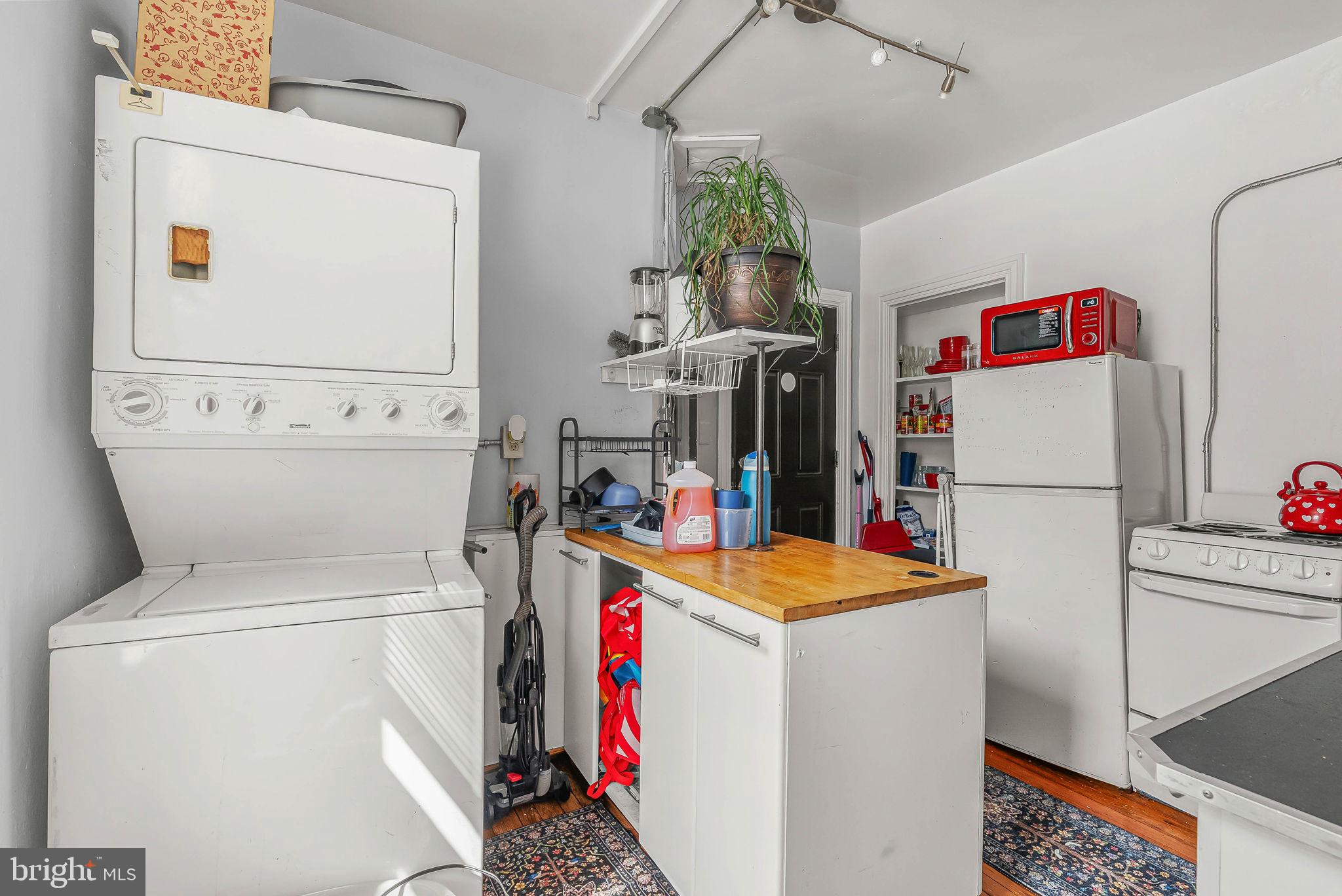 NICETOWN-TIOGA - Residential Income