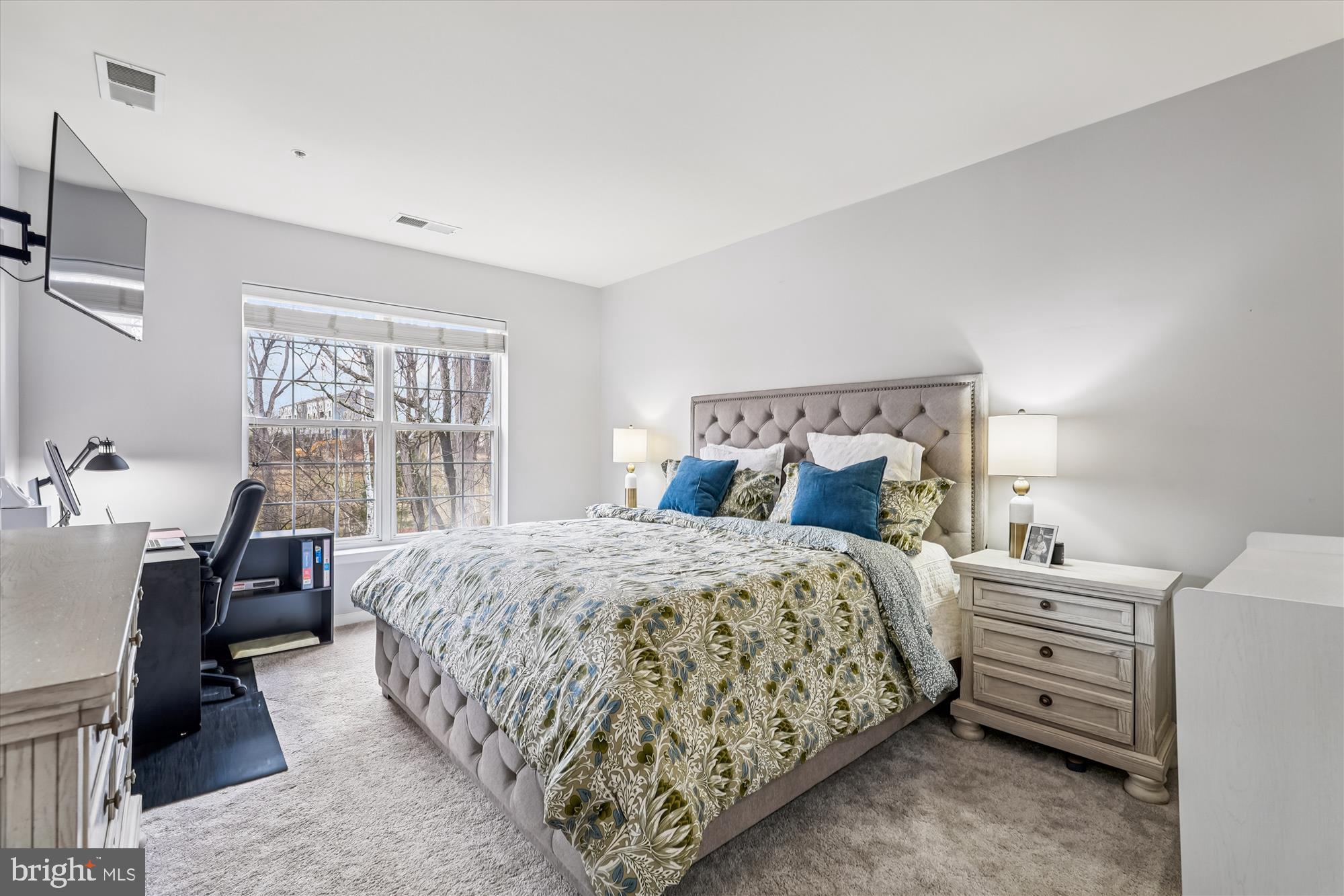 THE RESERVE CONDOMINIUMS - Residential