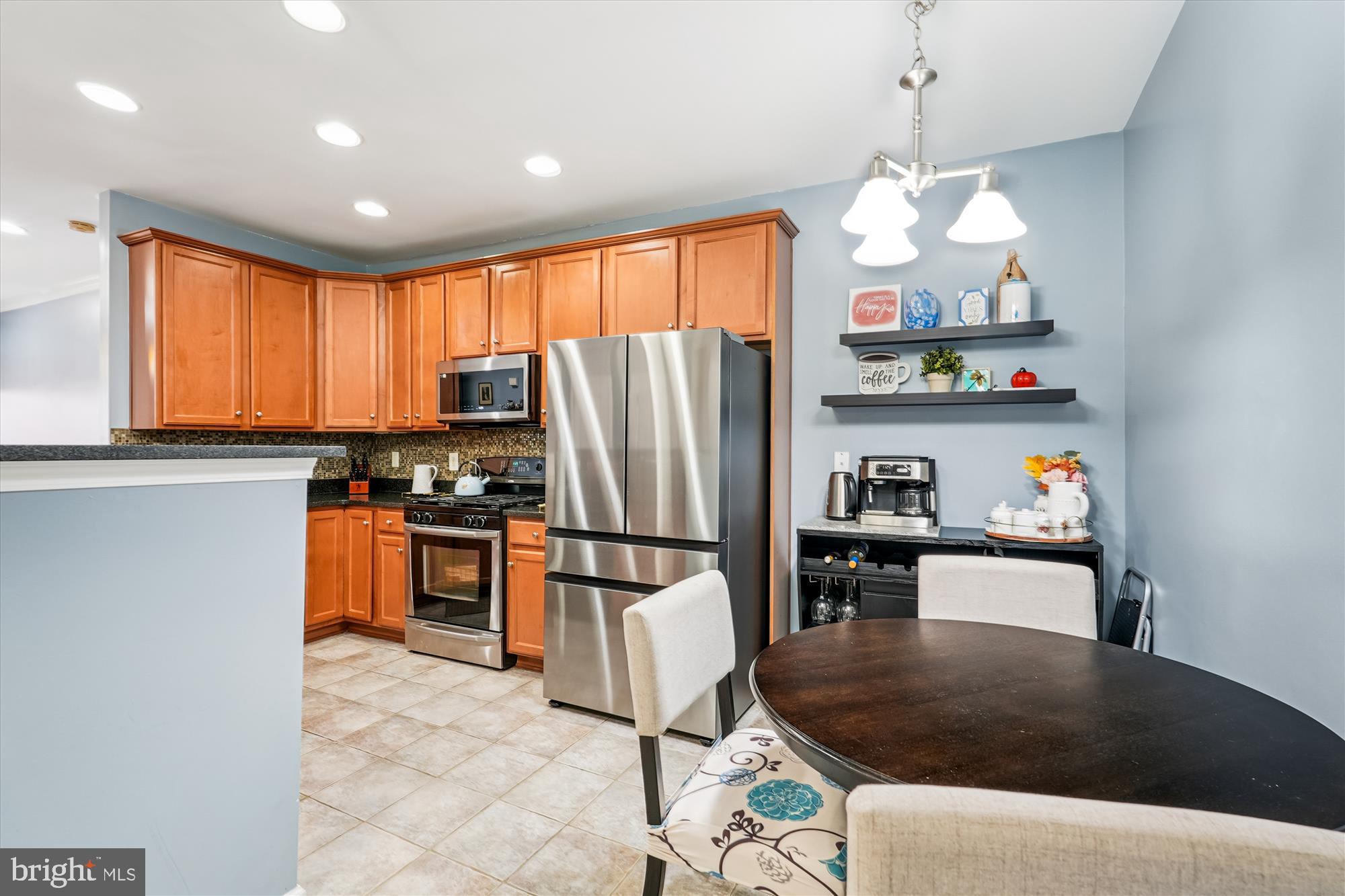 THE RESERVE CONDOMINIUMS - Residential