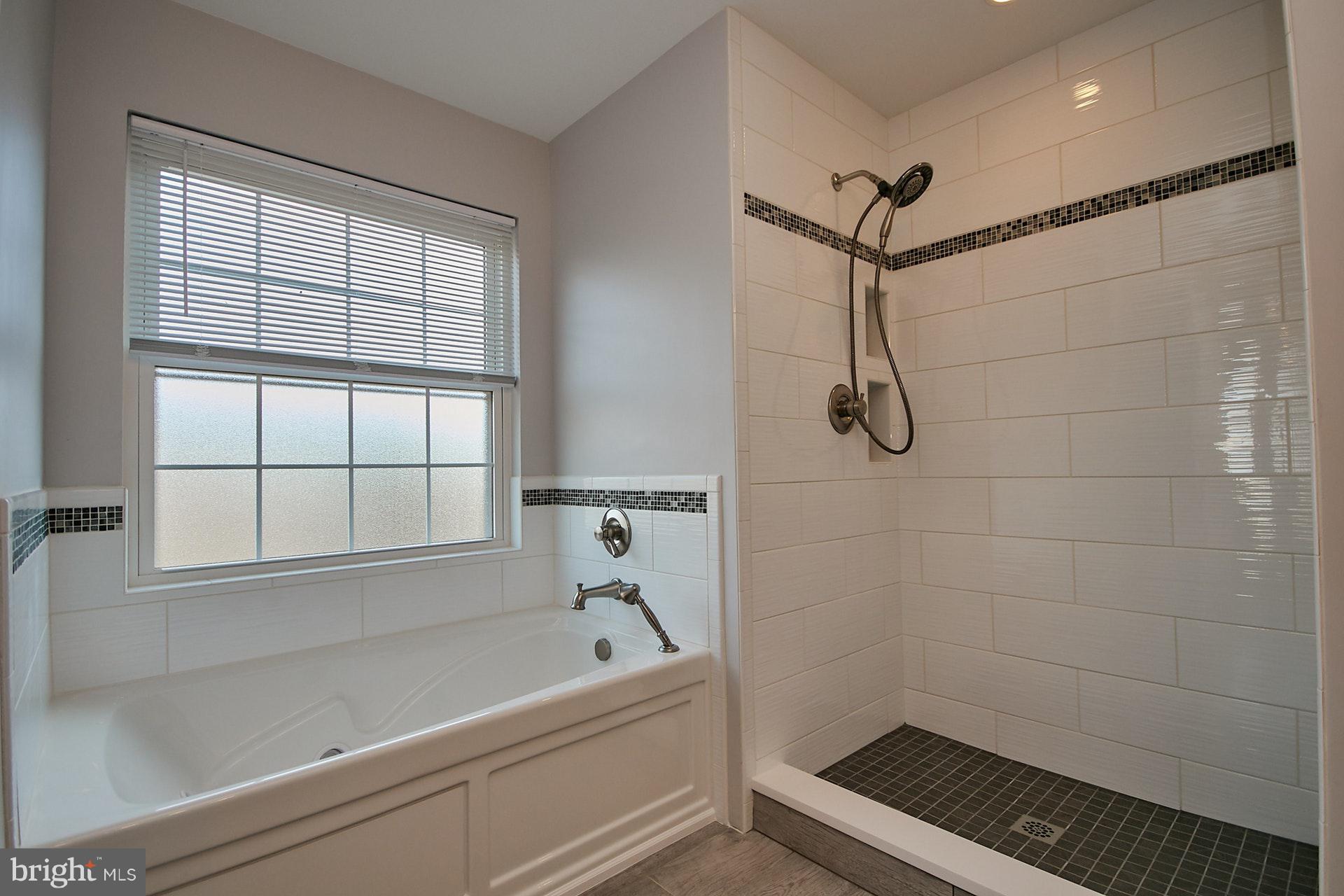 RANDOM HILLS LAND BAY - Residential