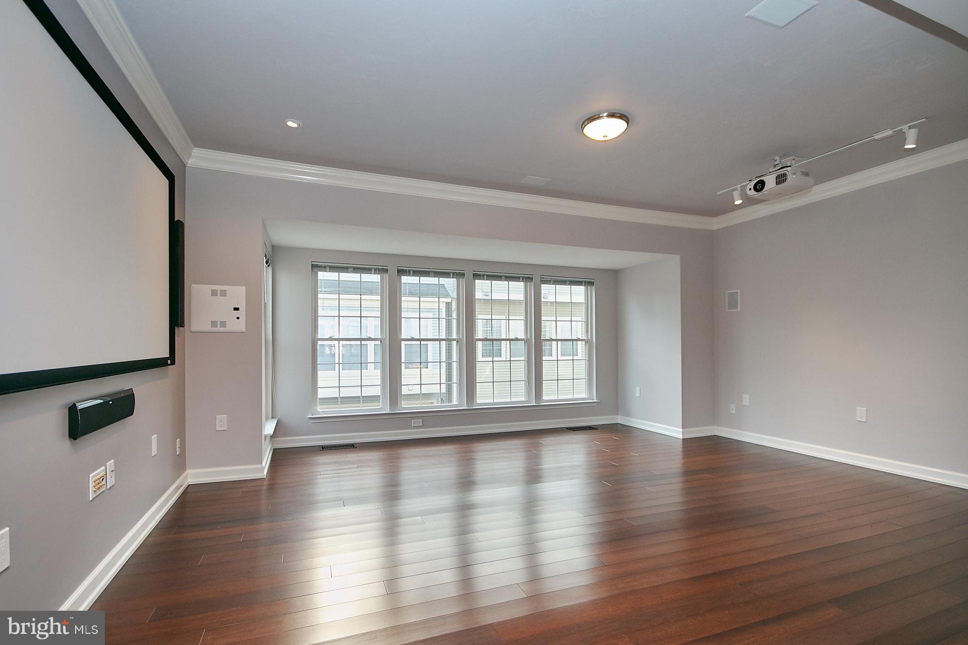 RANDOM HILLS LAND BAY - Residential