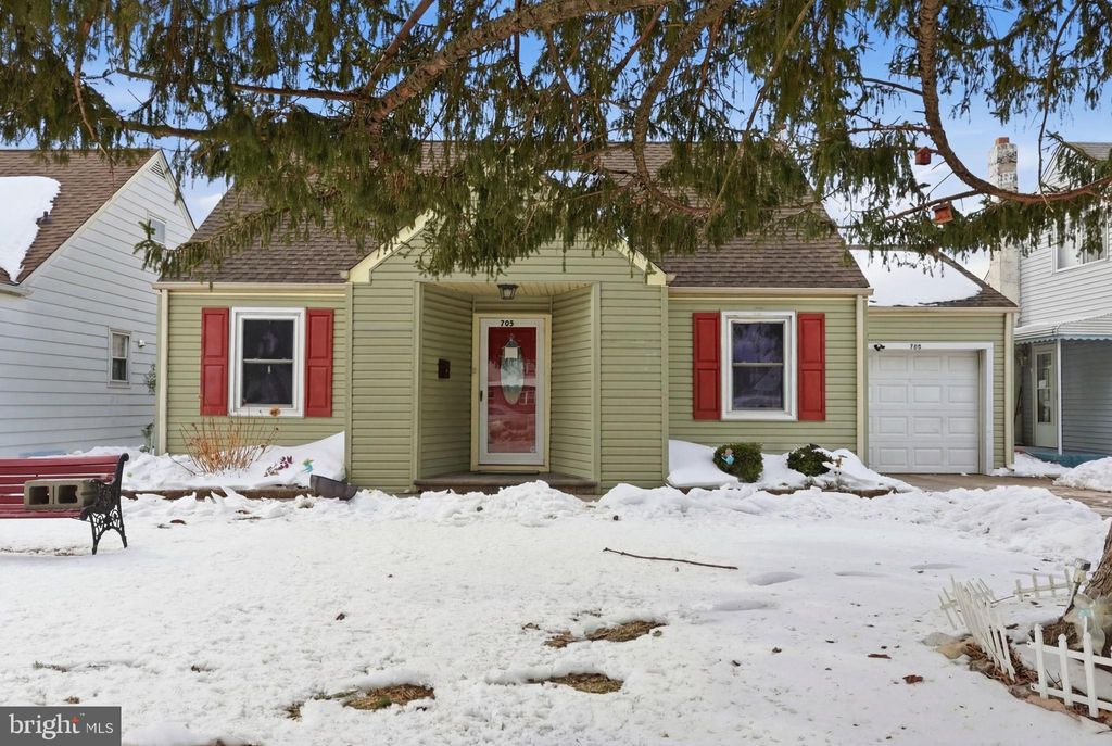 Photo of 705 Veterans Highway, LEVITTOWN, PA 19056 (MLS # PABU2114238)