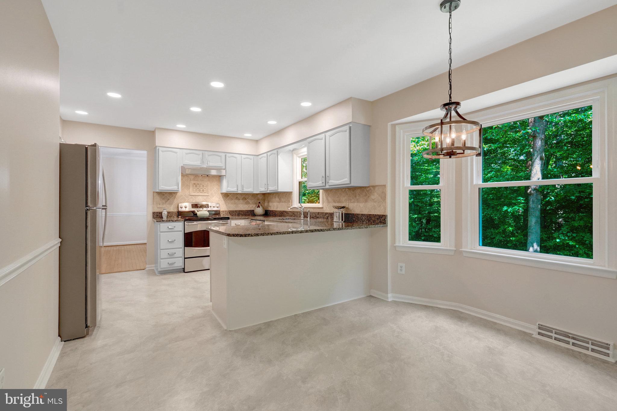 7605 BERTITO LANE