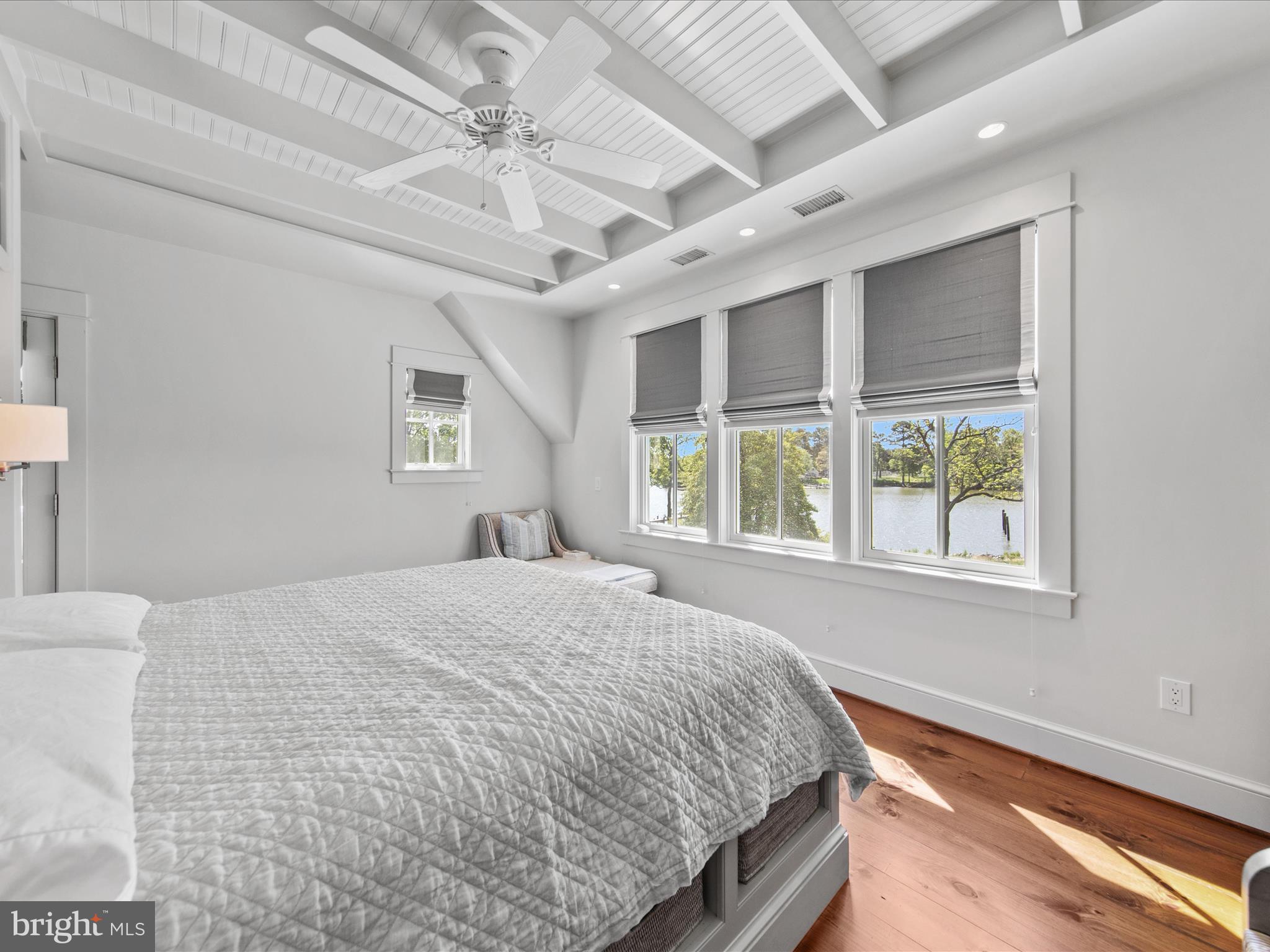 EASTON - Residential