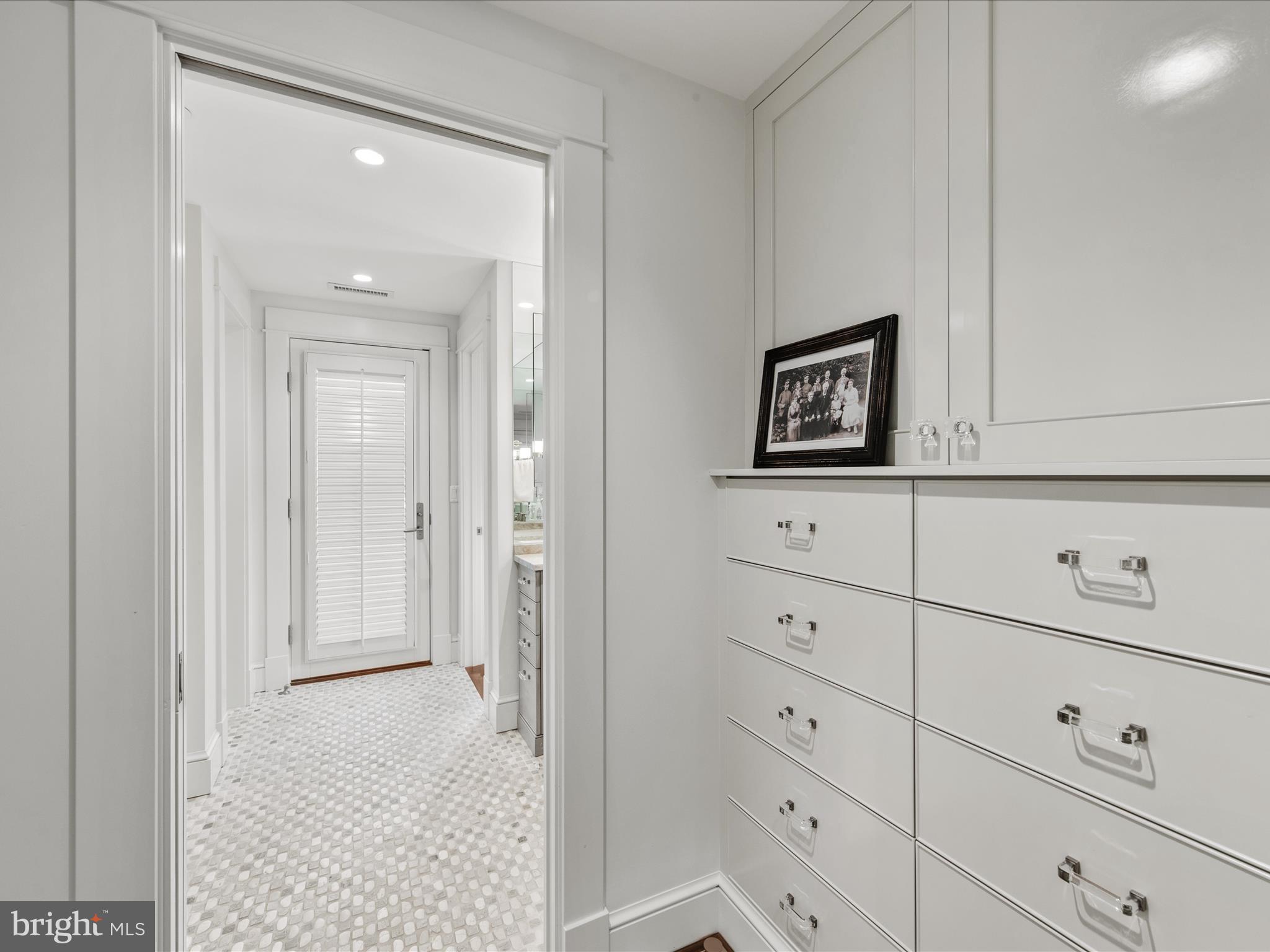 EASTON - Residential