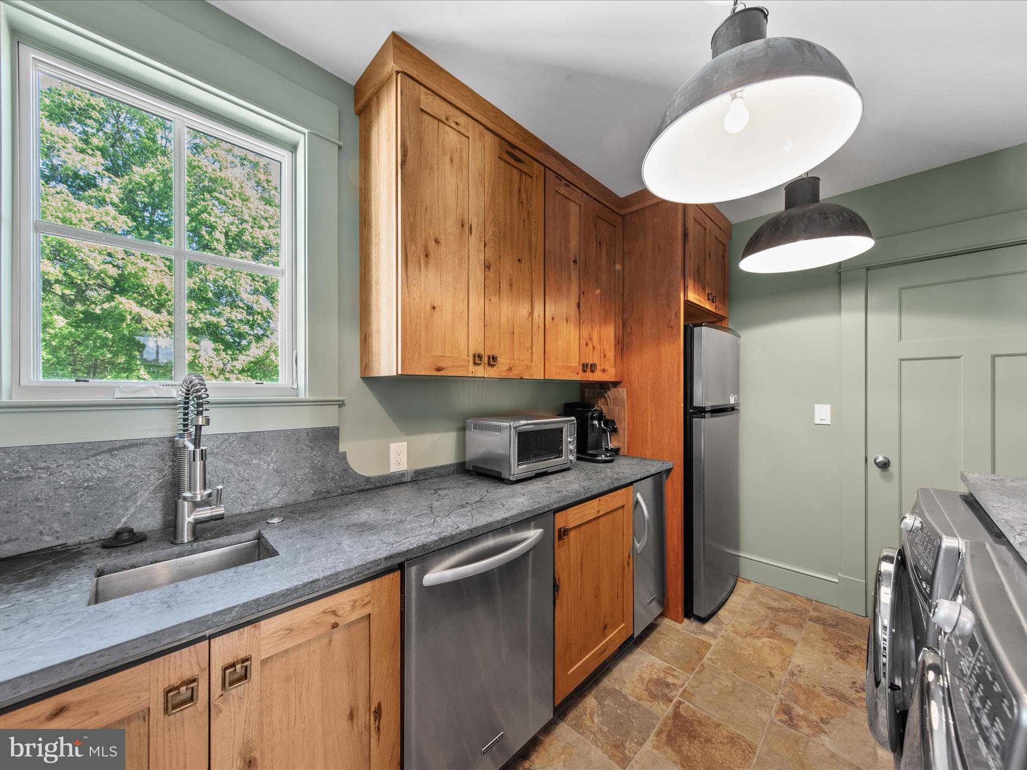 EASTON - Residential