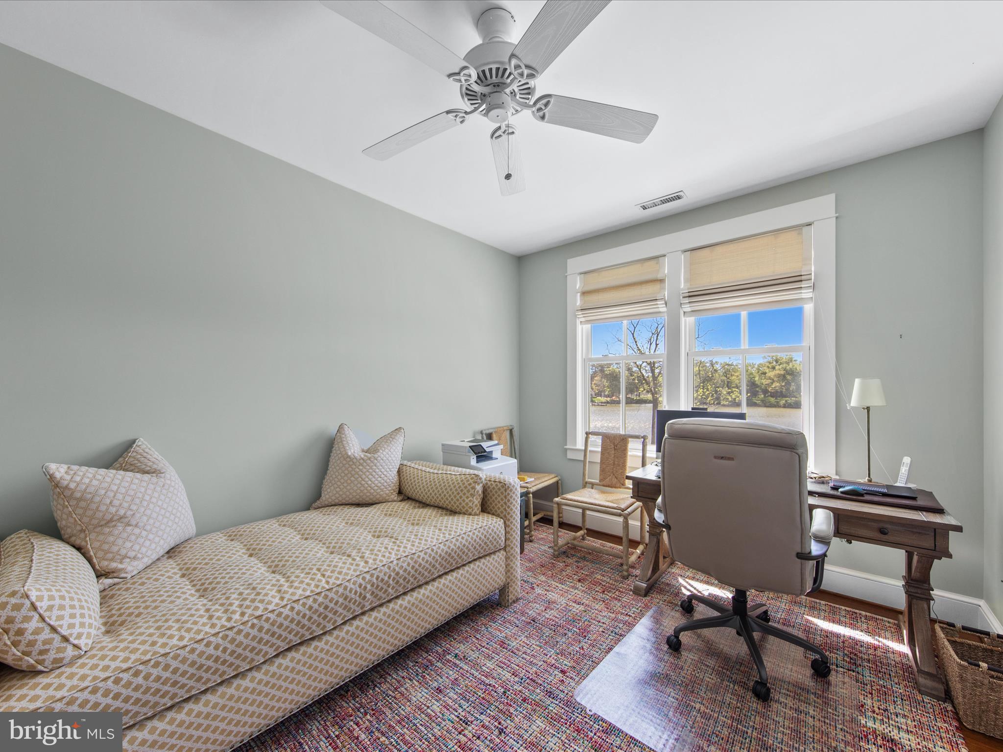 EASTON - Residential