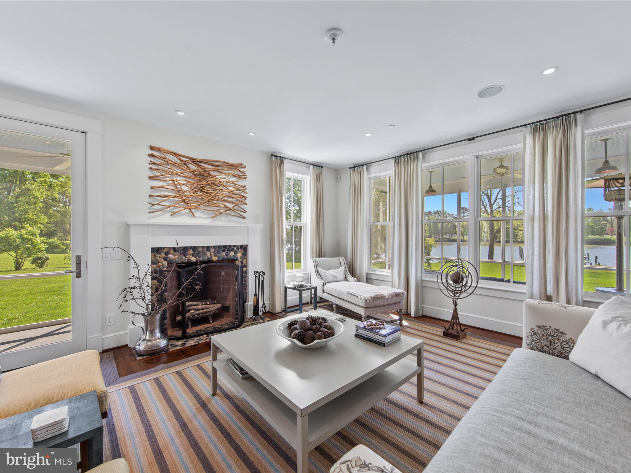 EASTON - Residential