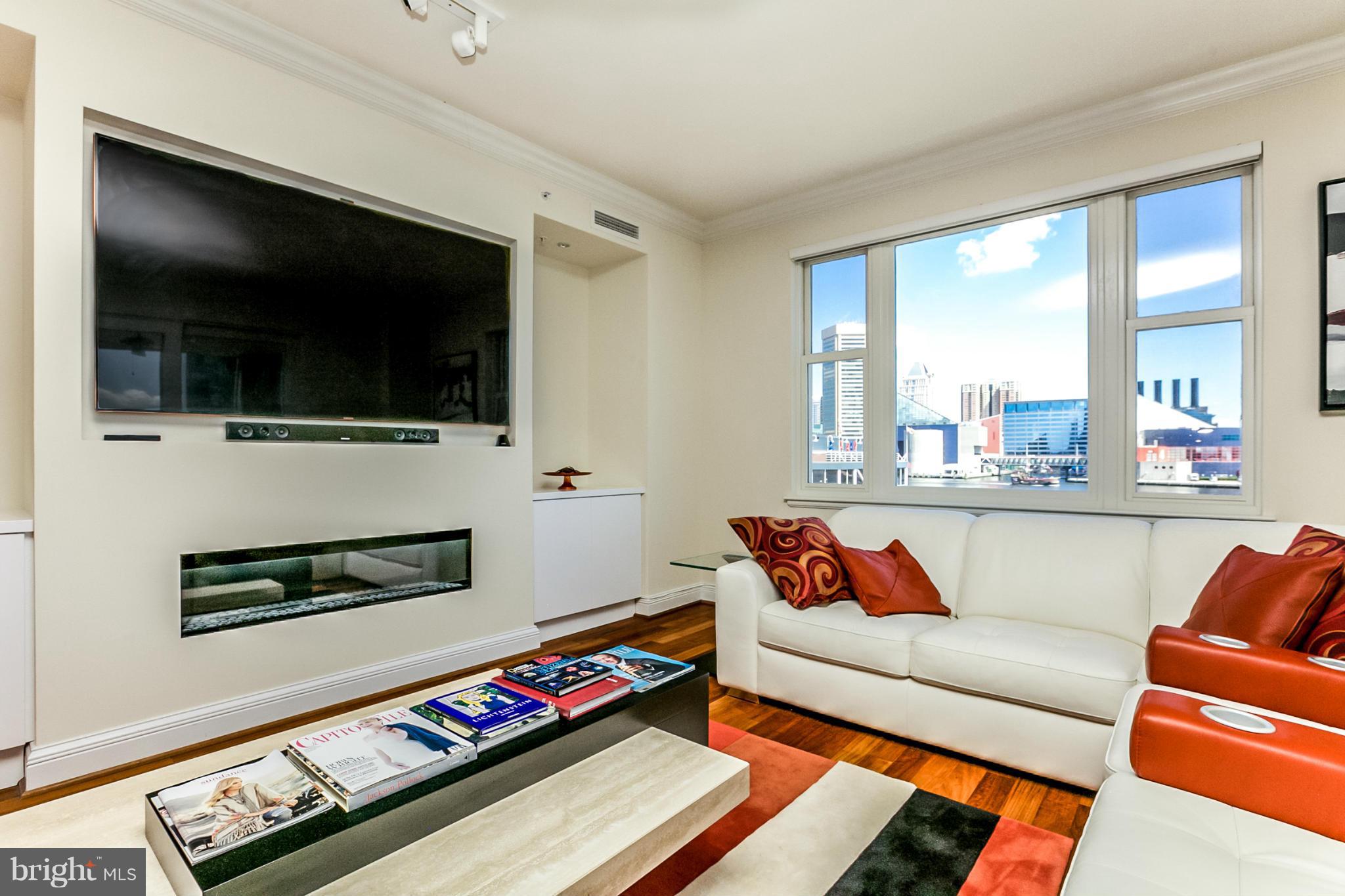 THE RITZ-CARLTON RESIDENCES - Residential