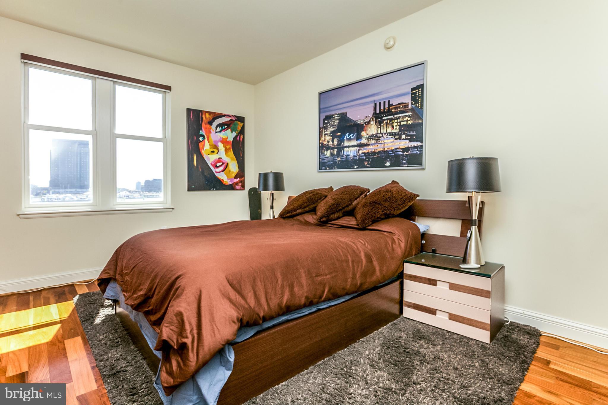 THE RITZ-CARLTON RESIDENCES - Residential