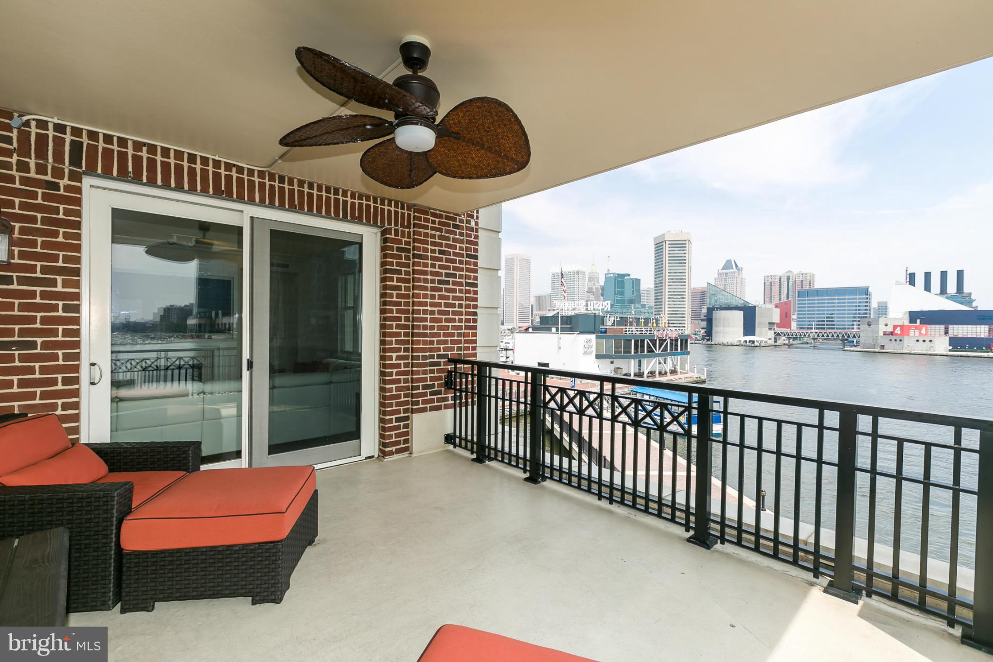 THE RITZ-CARLTON RESIDENCES - Residential