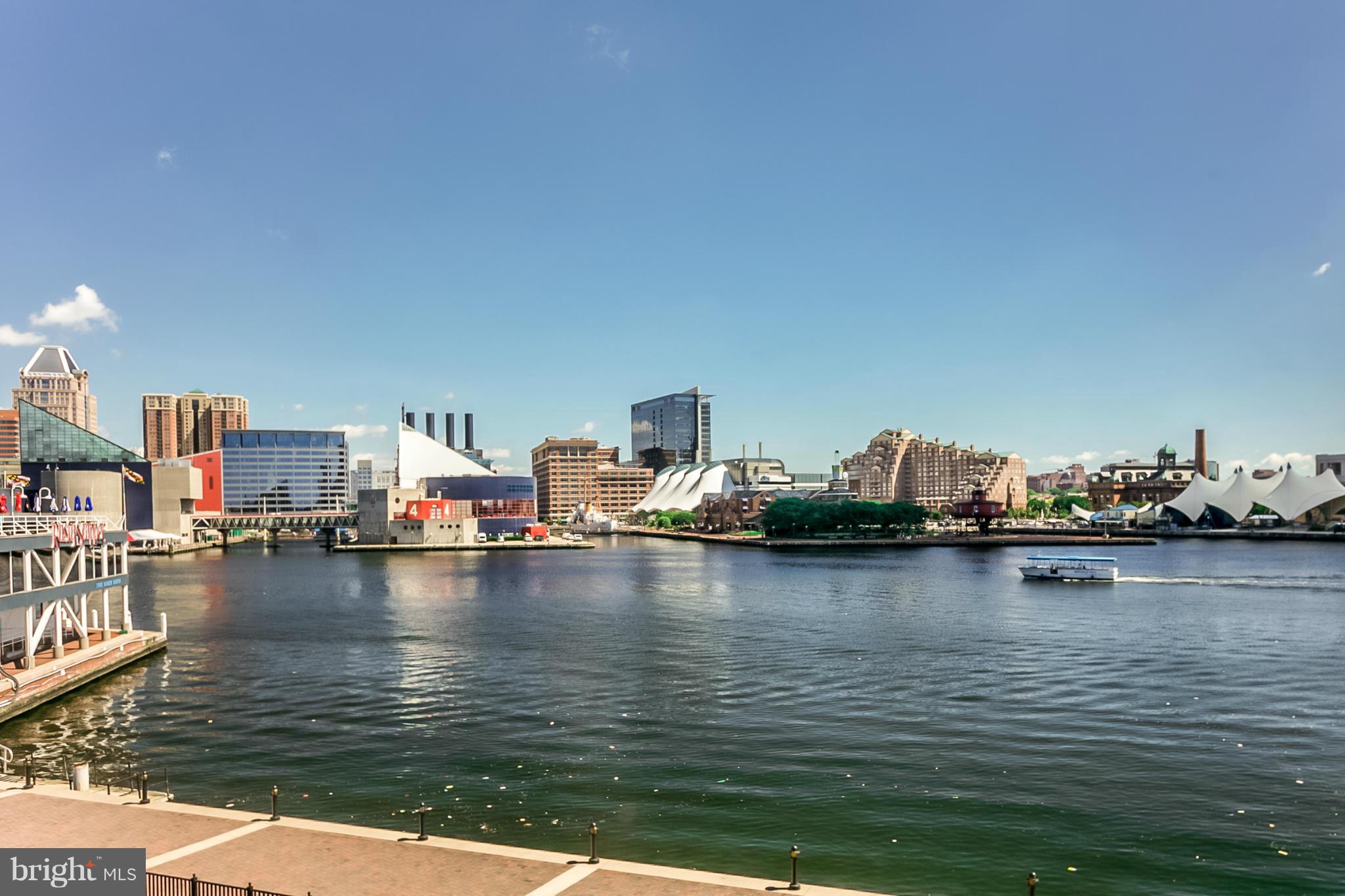 THE RITZ-CARLTON RESIDENCES - Residential