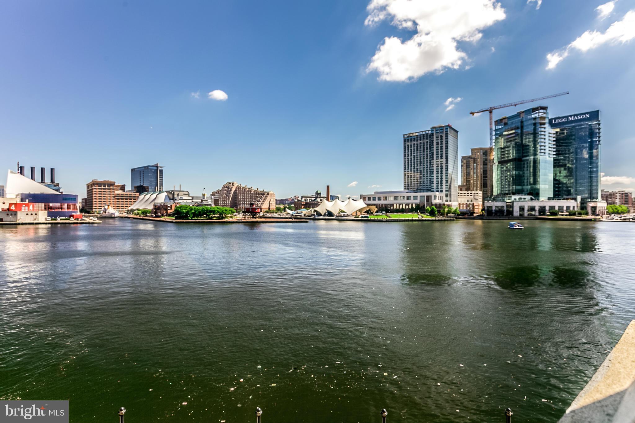 THE RITZ-CARLTON RESIDENCES - Residential