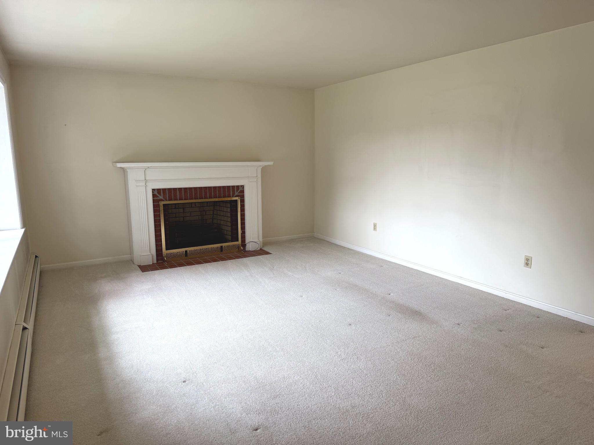 92 GLENDALE DRIVE