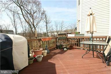 TRAILSIDE - Residential