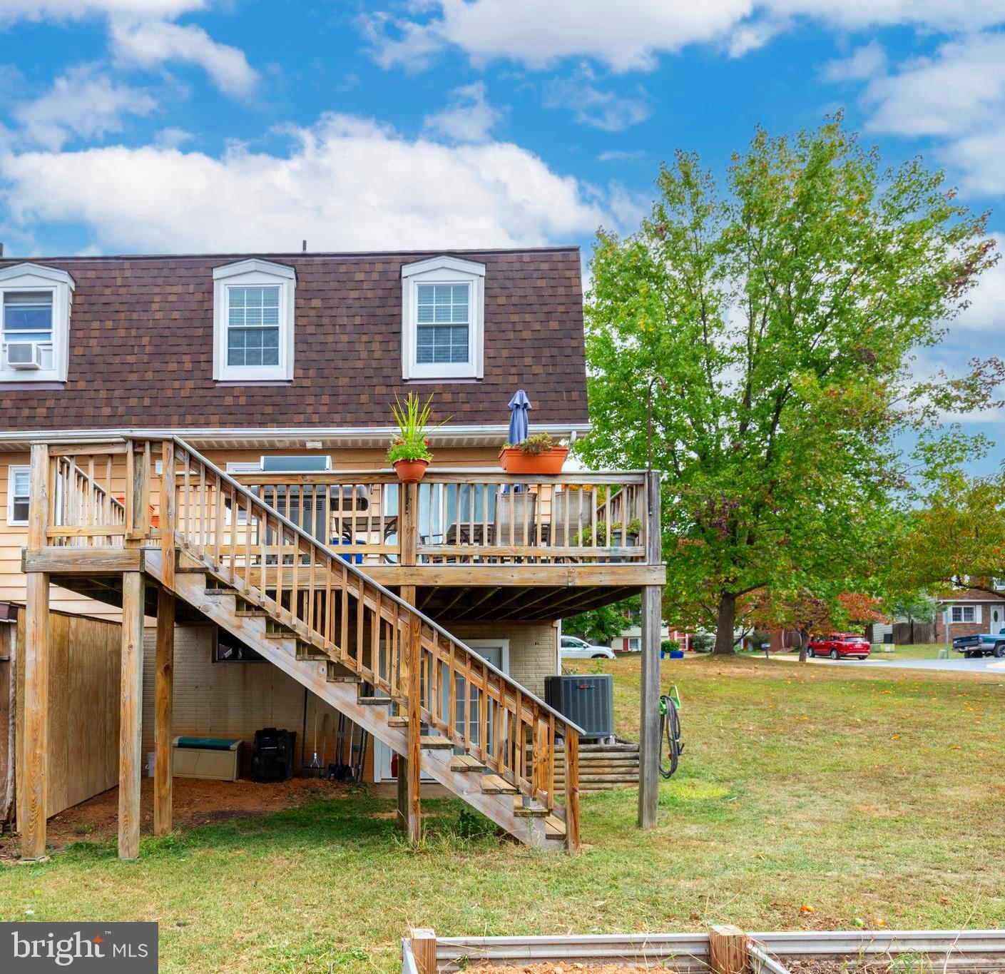 WASHINGTON CENTER - Residential