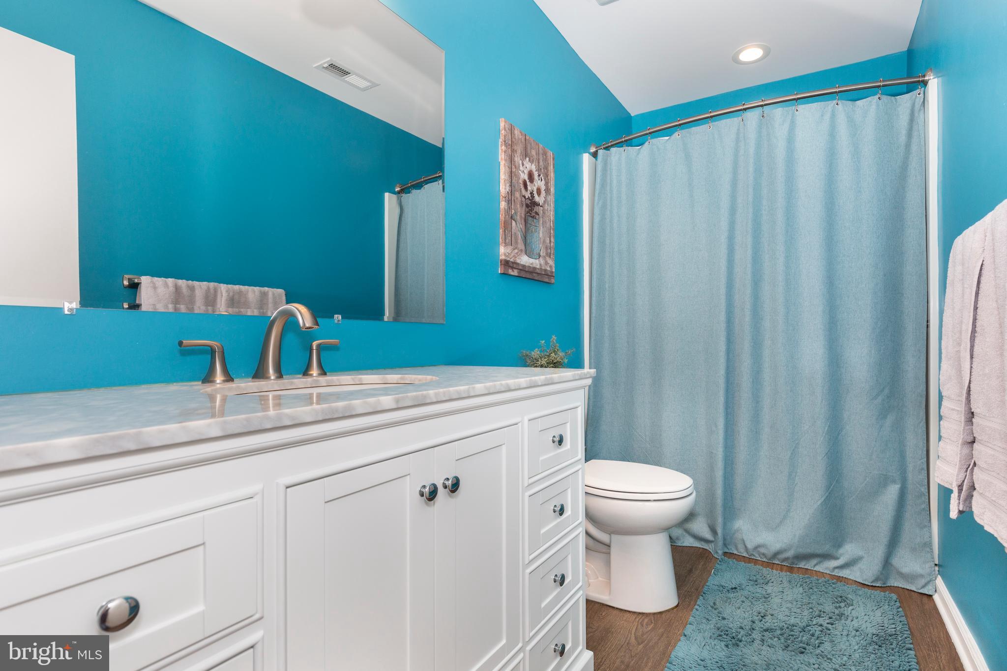 WASHINGTON CENTER - Residential