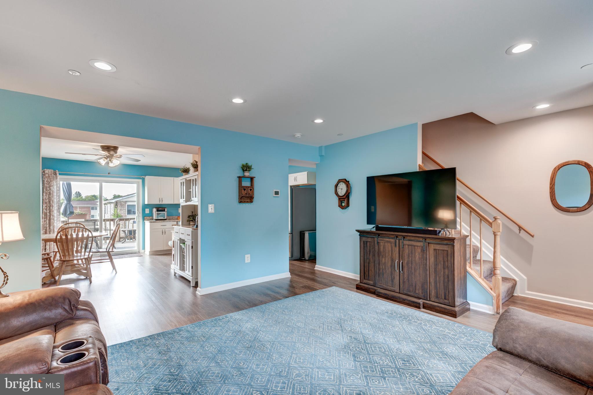 WASHINGTON CENTER - Residential