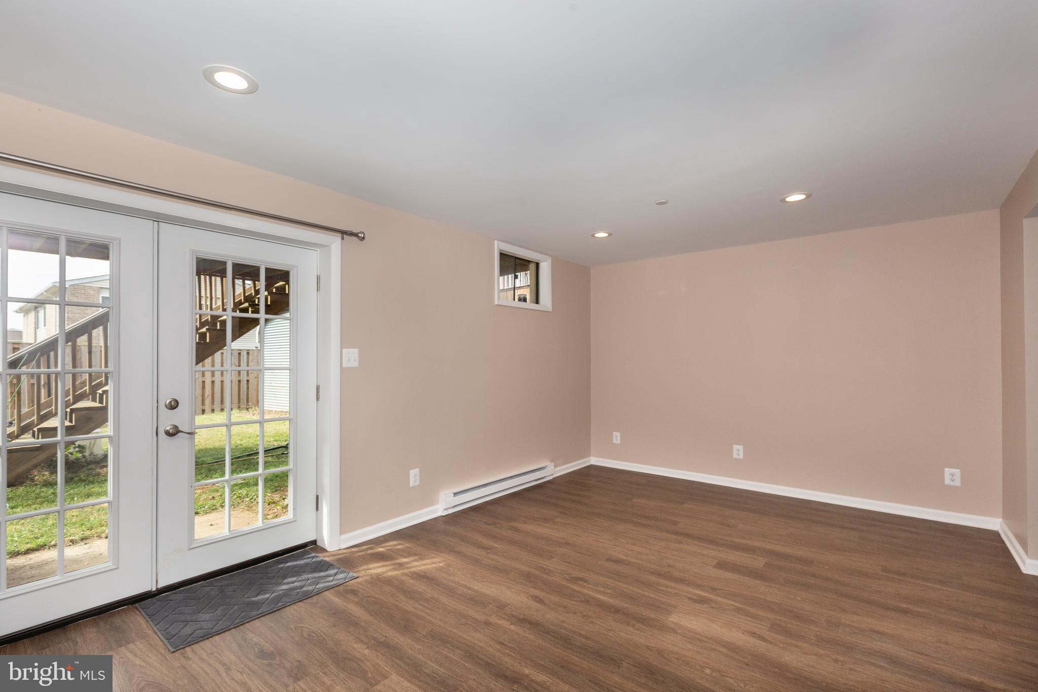 WASHINGTON CENTER - Residential