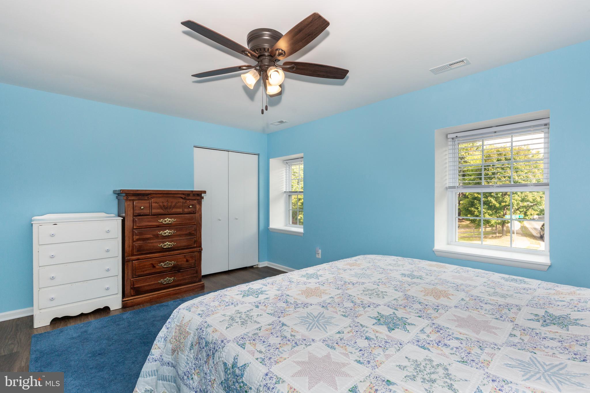 WASHINGTON CENTER - Residential