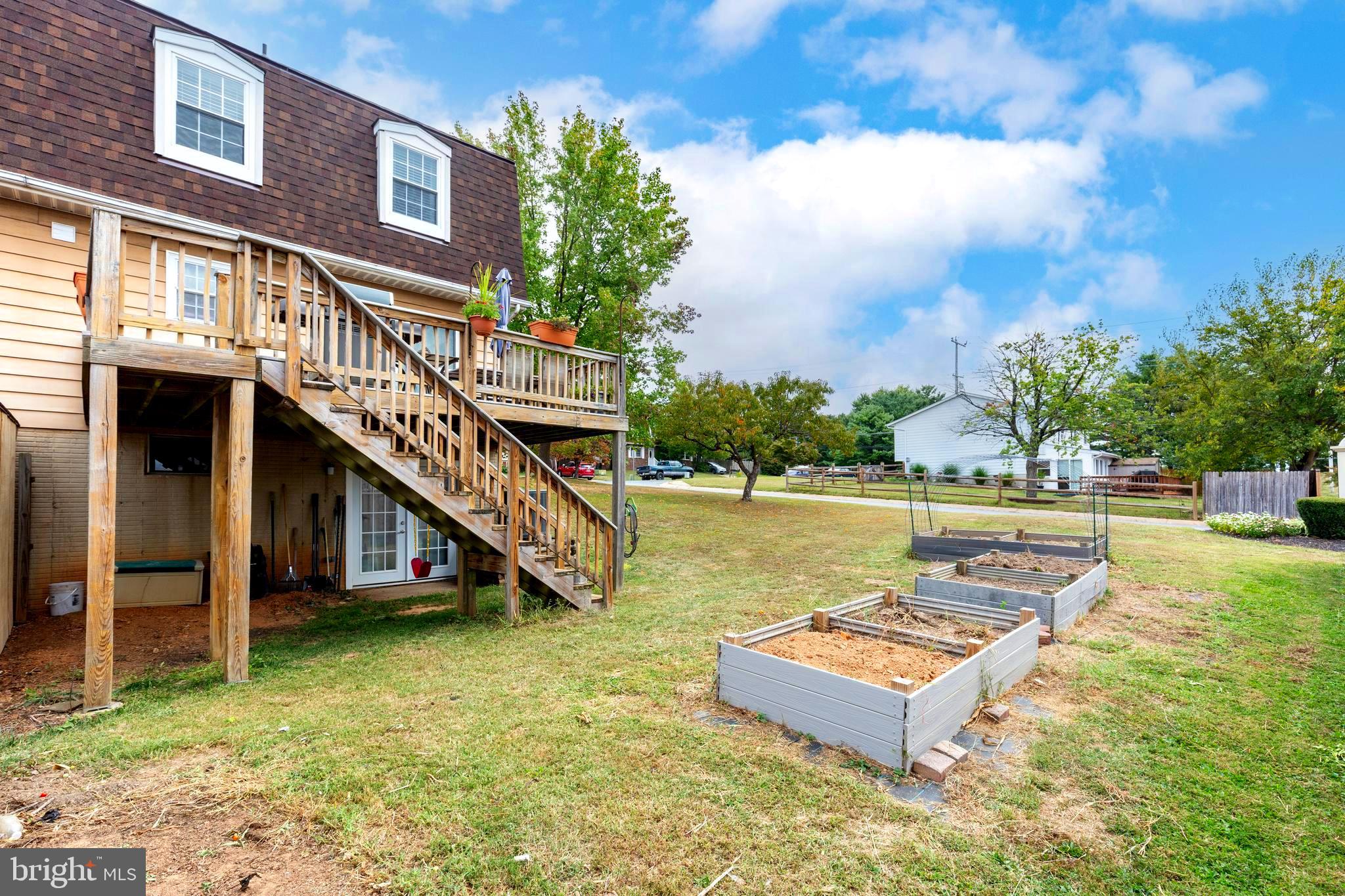 WASHINGTON CENTER - Residential