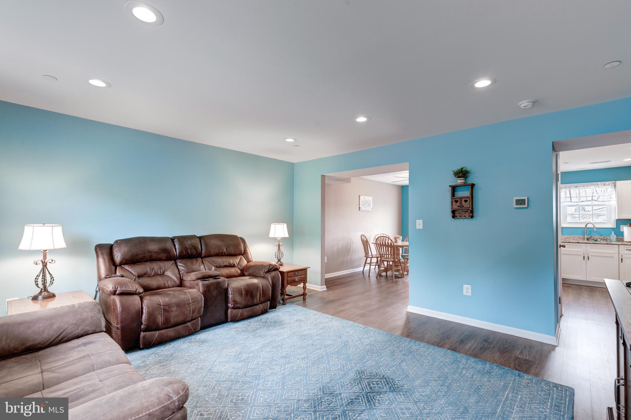 WASHINGTON CENTER - Residential