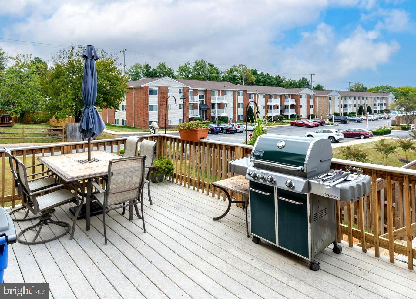 WASHINGTON CENTER - Residential