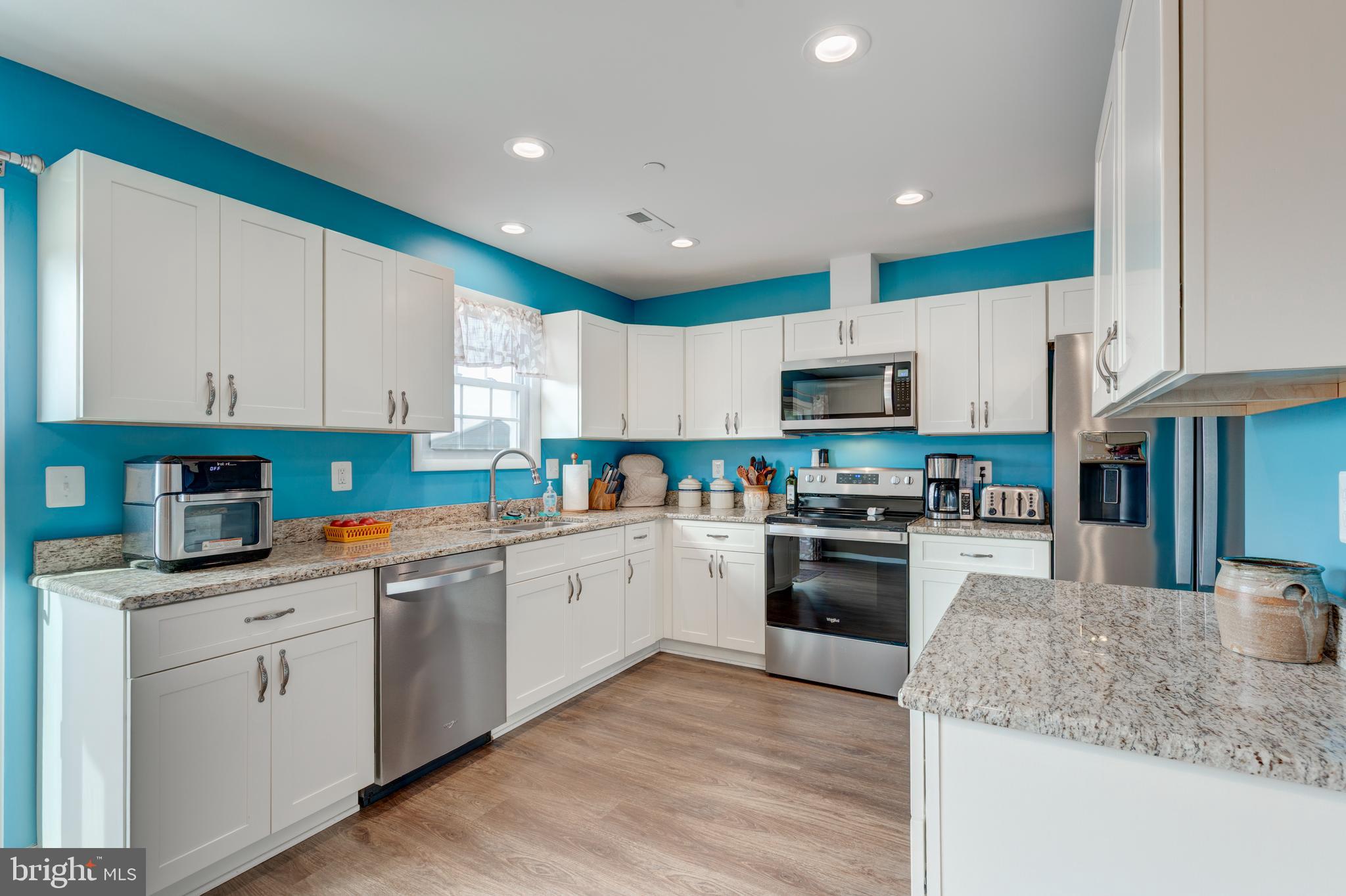 WASHINGTON CENTER - Residential