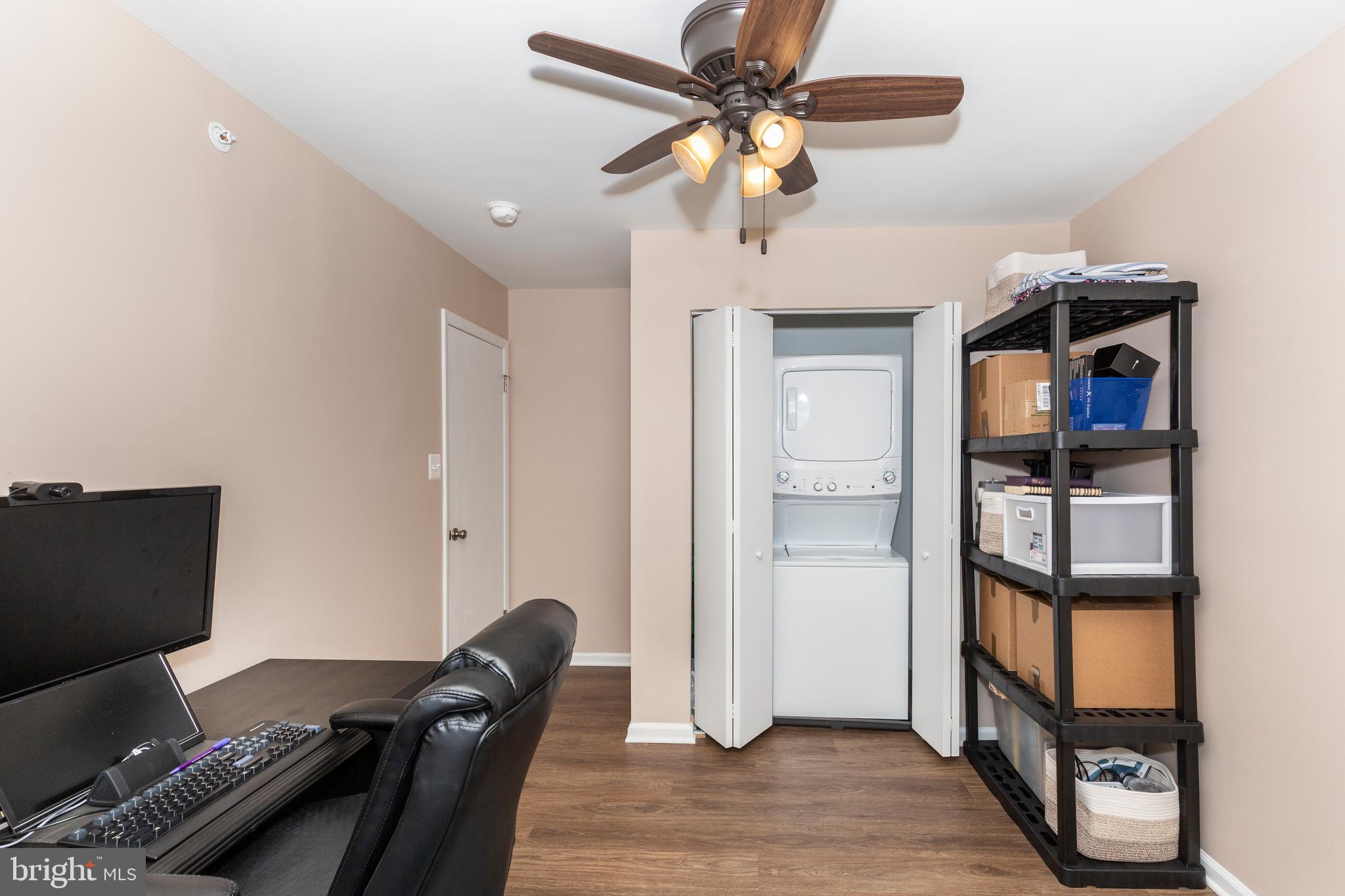 WASHINGTON CENTER - Residential