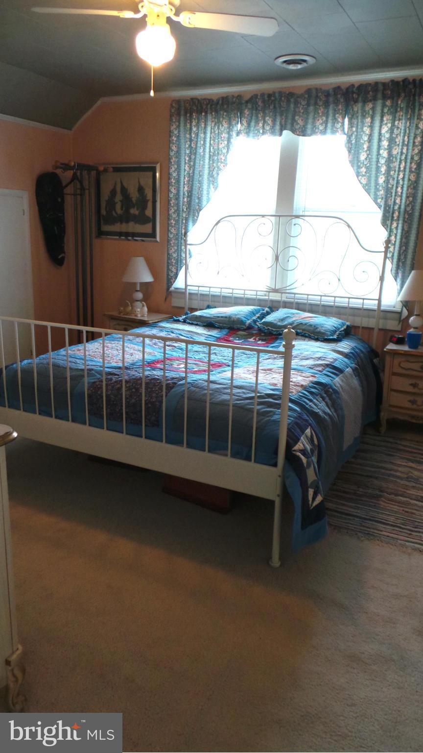 ROCKAWAY BEACH - Residential