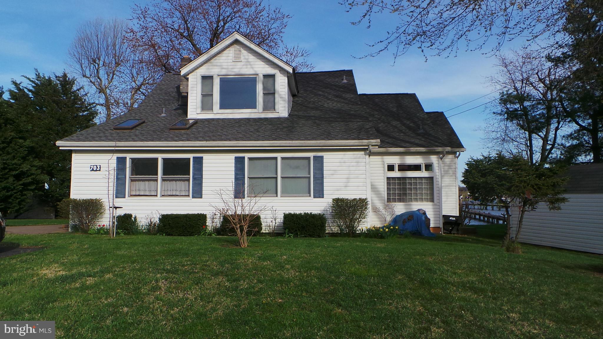 ROCKAWAY BEACH - Residential