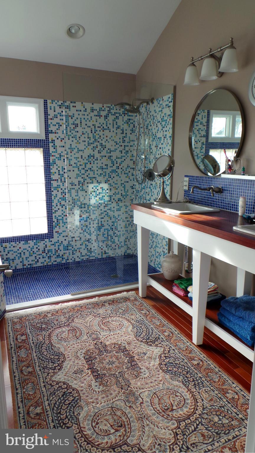 ROCKAWAY BEACH - Residential