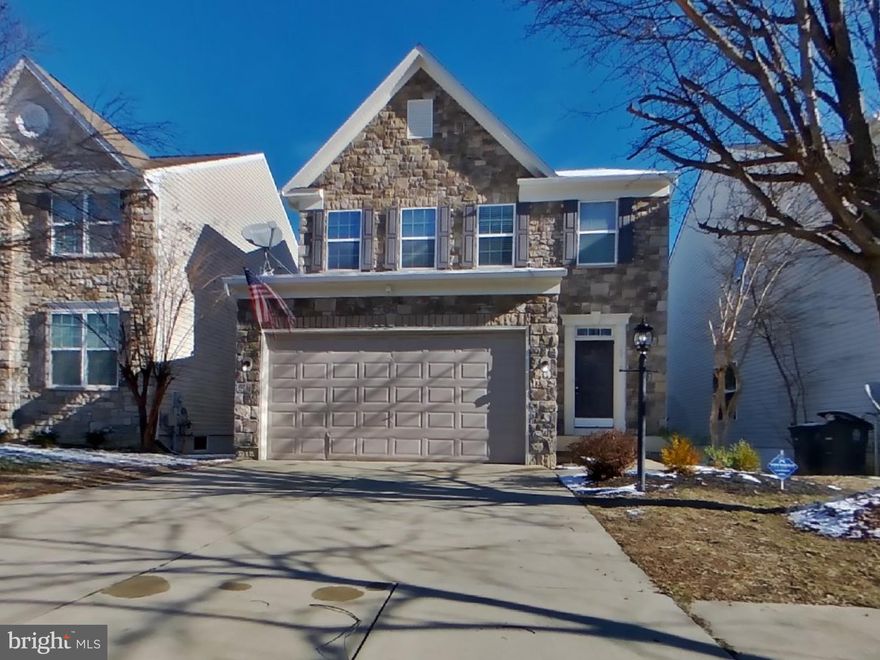 Take a look at this beautiful home featuring 3 bedrooms, 3.5 bathrooms, and approximately 2,012 square feet.  Enjoy the freedom of a virtually maintenance free lifestyle while residing in a great community.