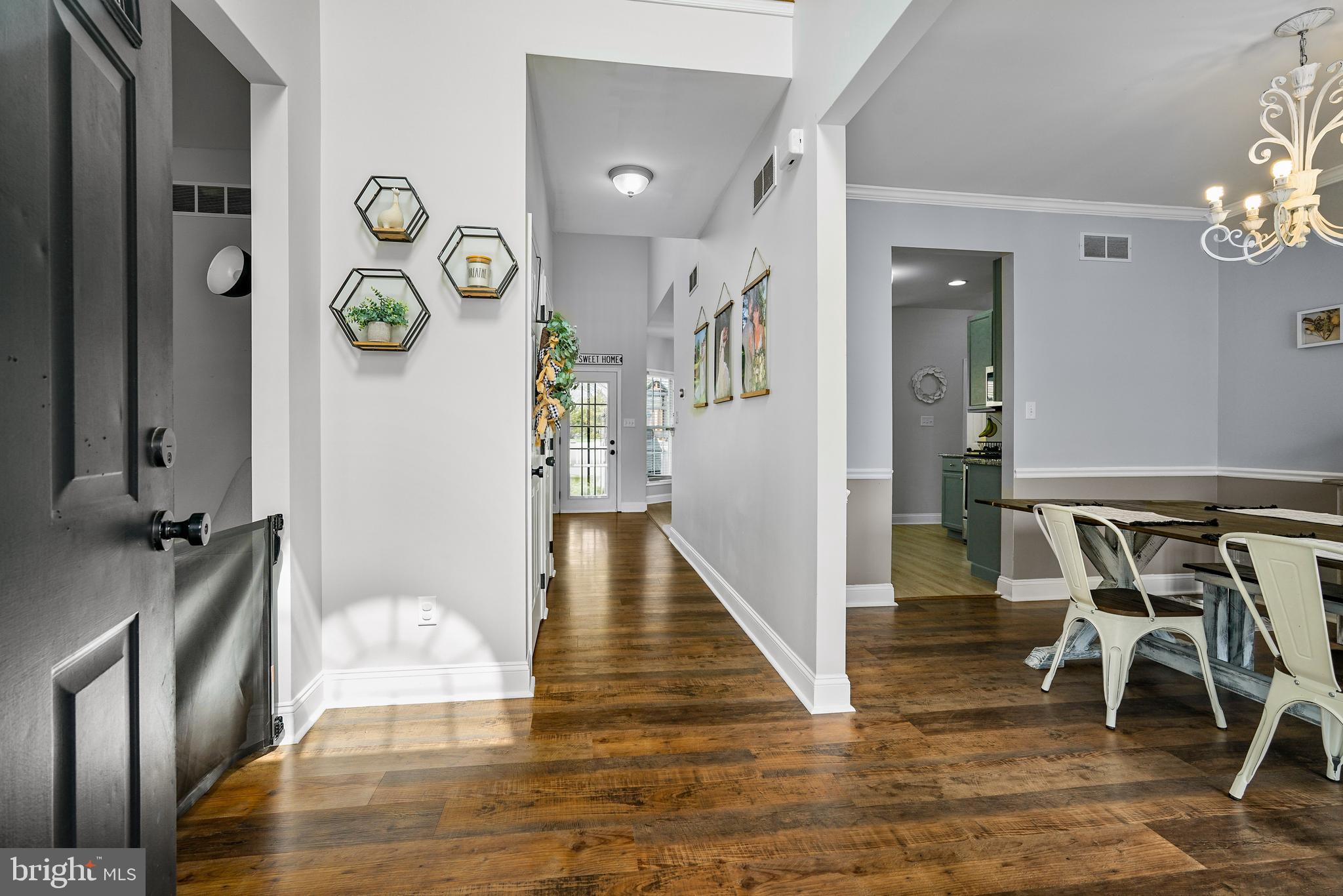 112 BUR OAK DRIVE