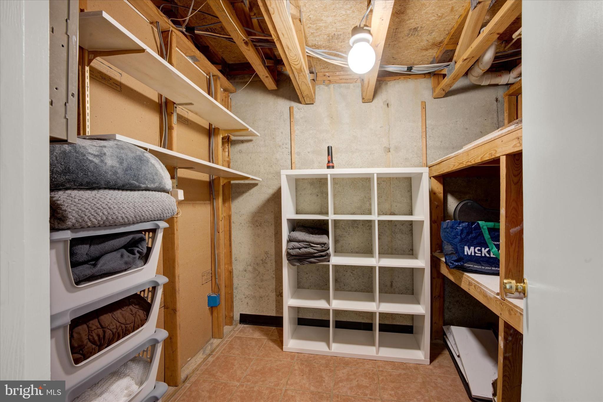 SUFFOLK PLACE - Residential