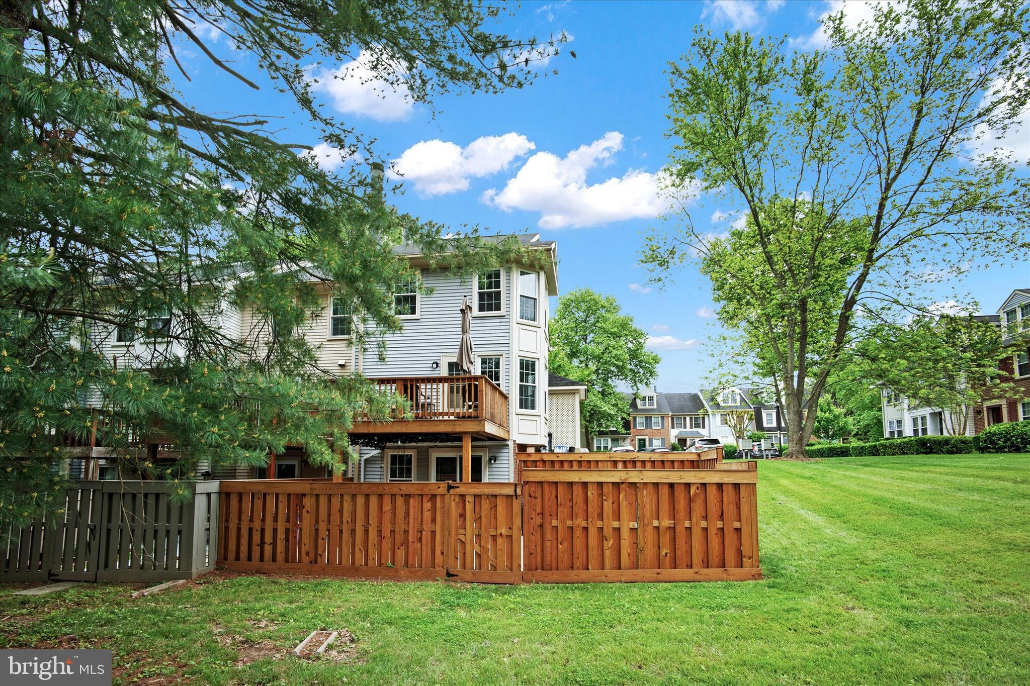 SUFFOLK PLACE - Residential