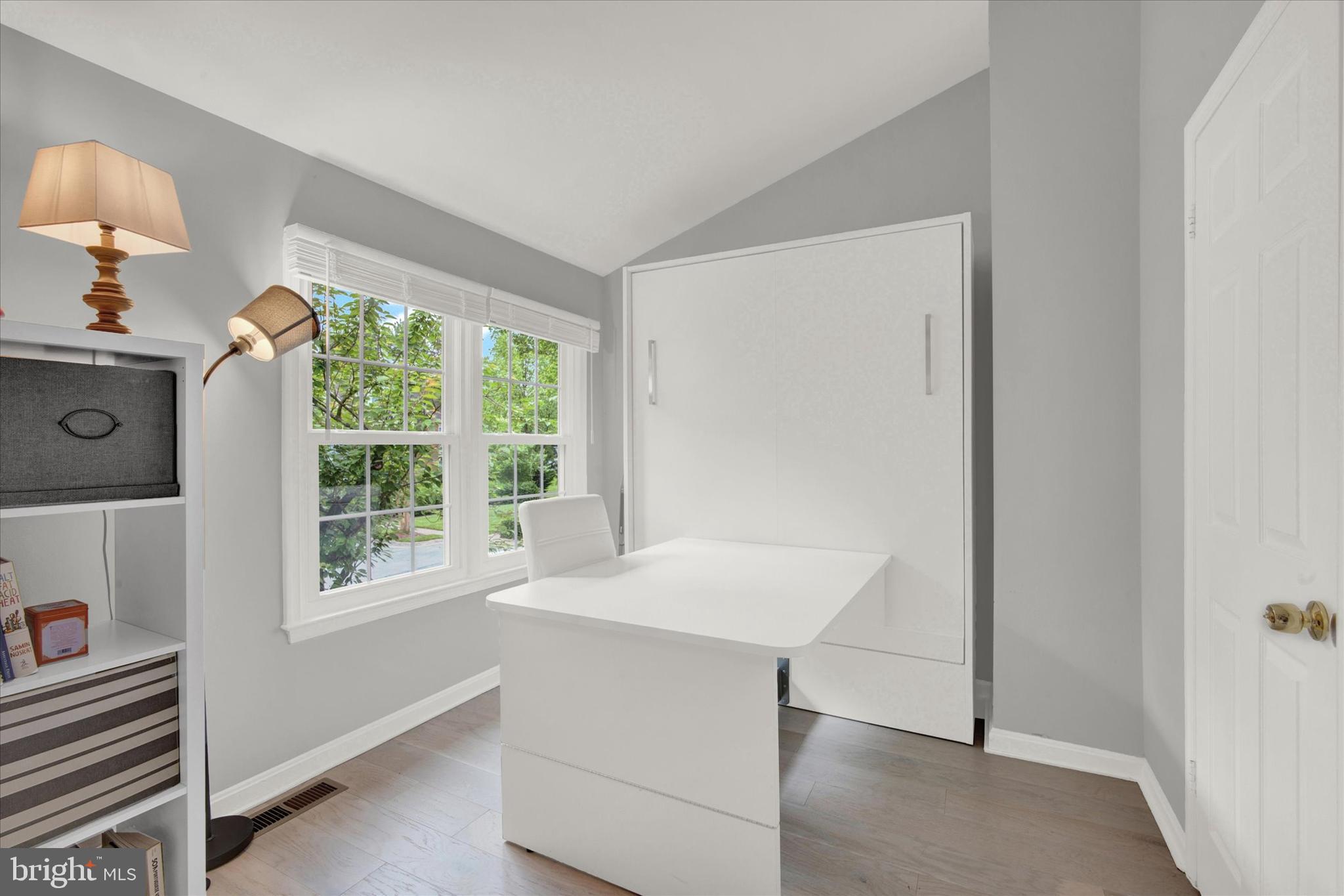 SUFFOLK PLACE - Residential