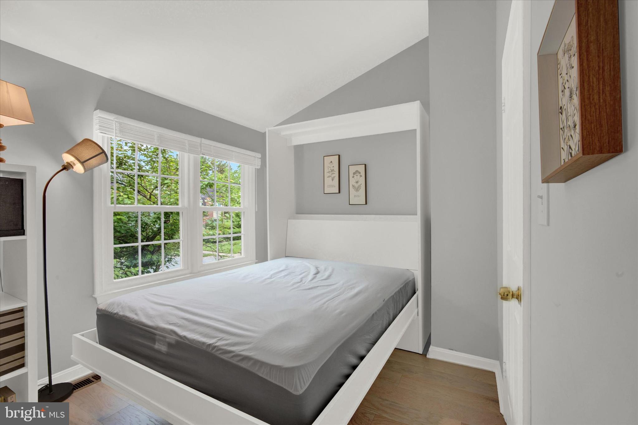 SUFFOLK PLACE - Residential