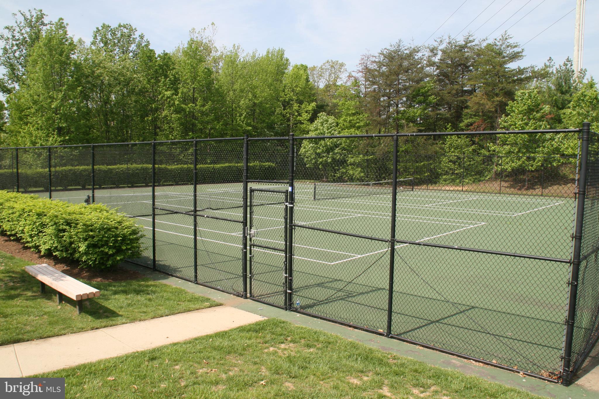 ISLAND CREEK - Residential Lease