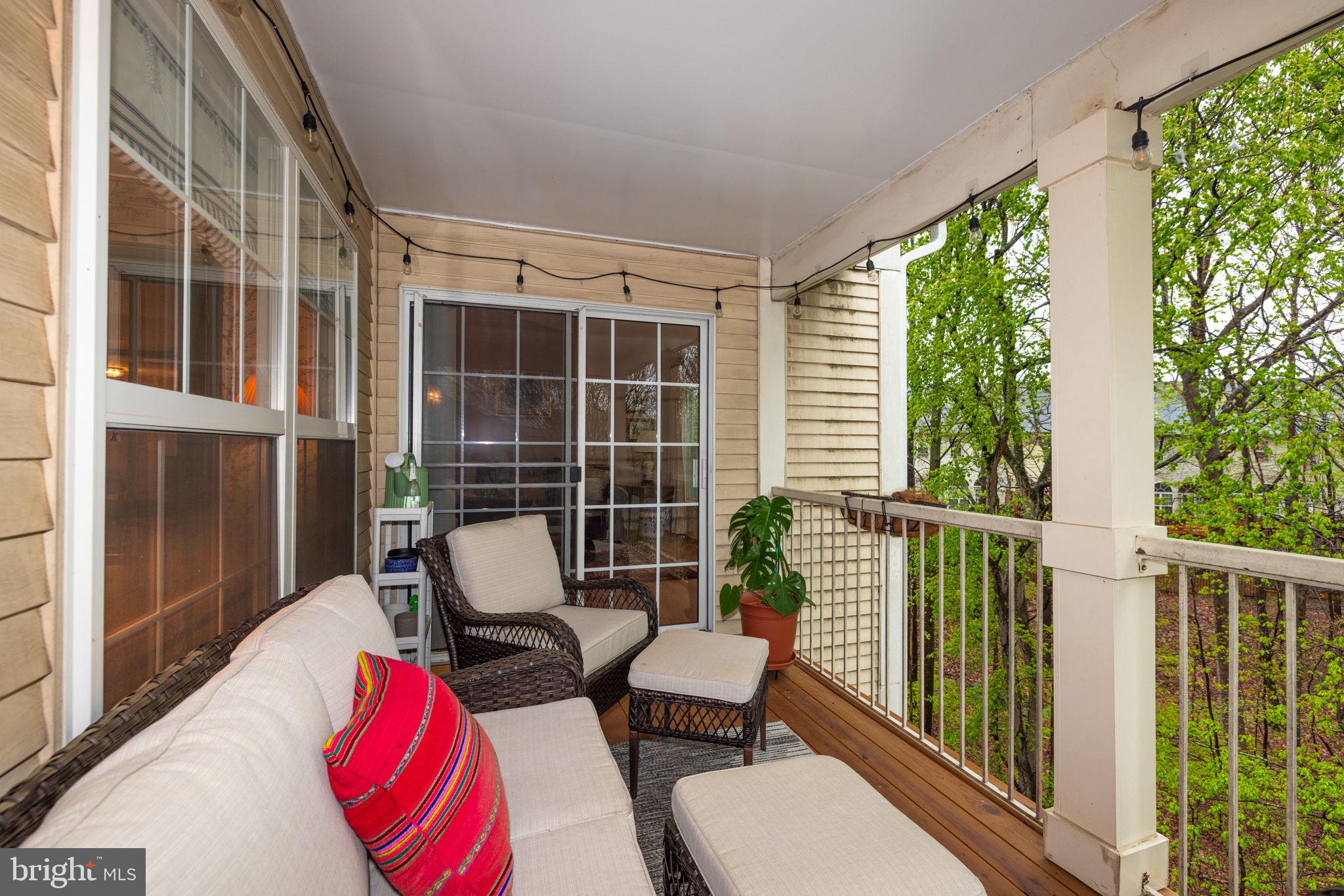 ISLAND CREEK - Residential Lease