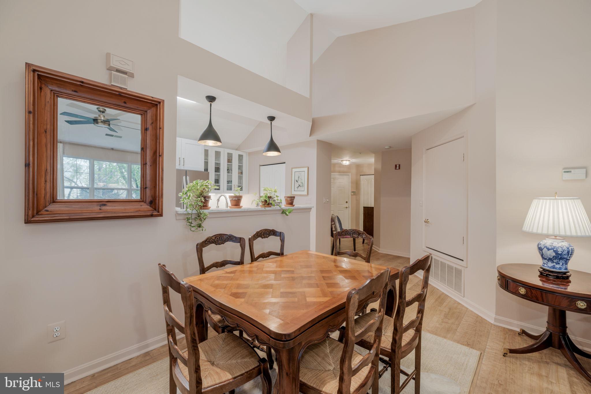 ISLAND CREEK - Residential Lease