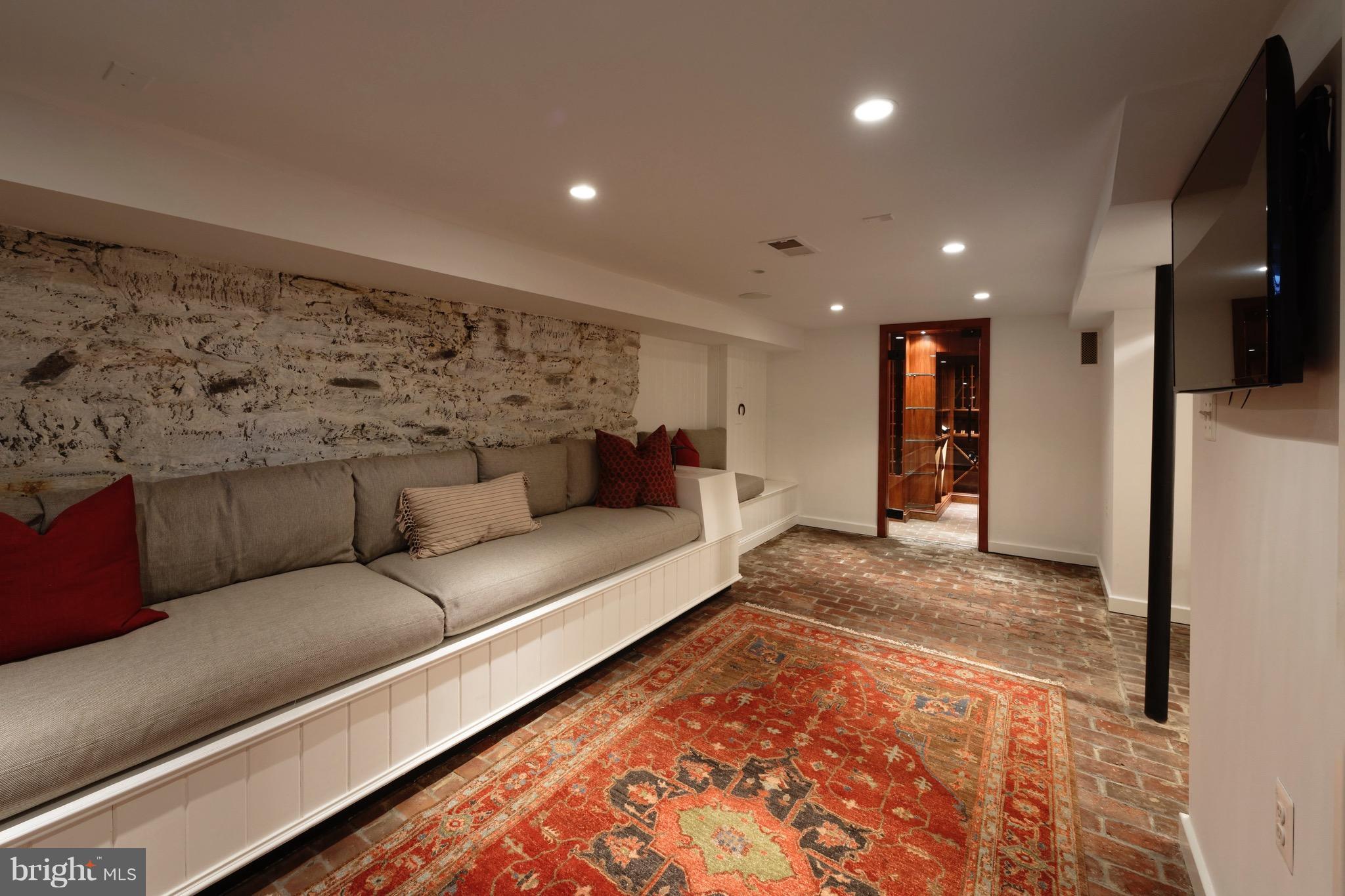 OLD TOWN - Residential