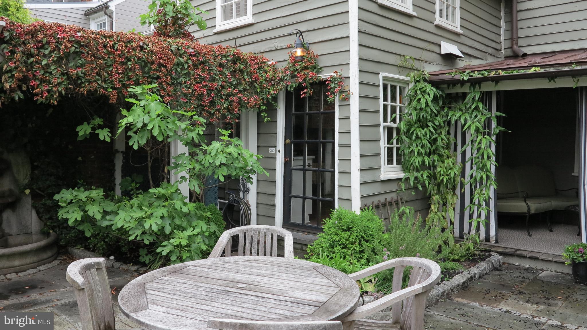 OLD TOWN - Residential